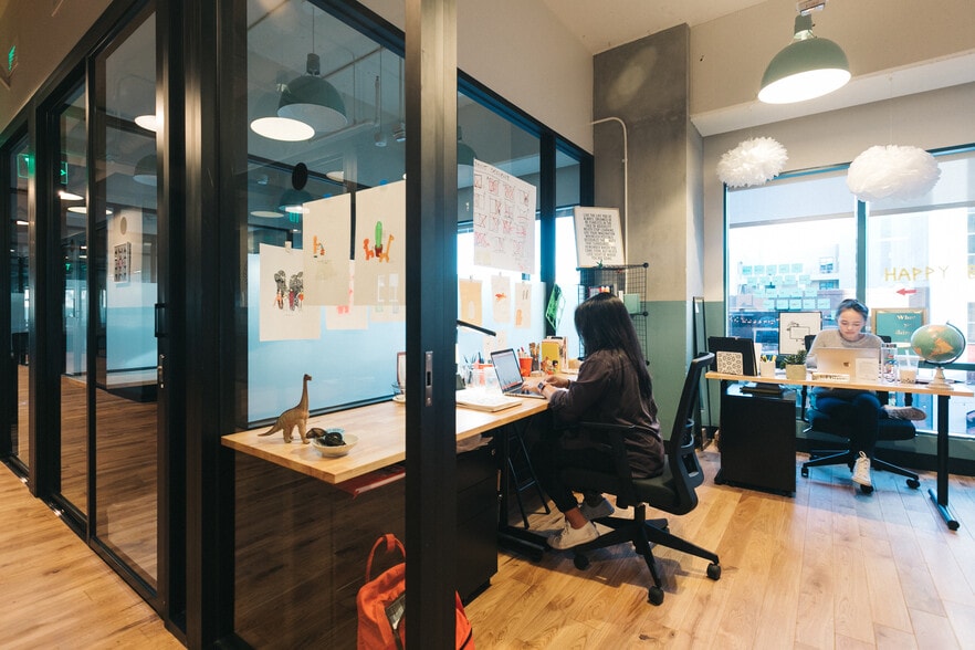 100 W Broadway, Long Beach, CA à louer - Photo intérieure – Image 3 sur 16