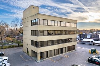Plus de détails pour 345 Wilson Ave, Toronto, ON - Local commercial à louer