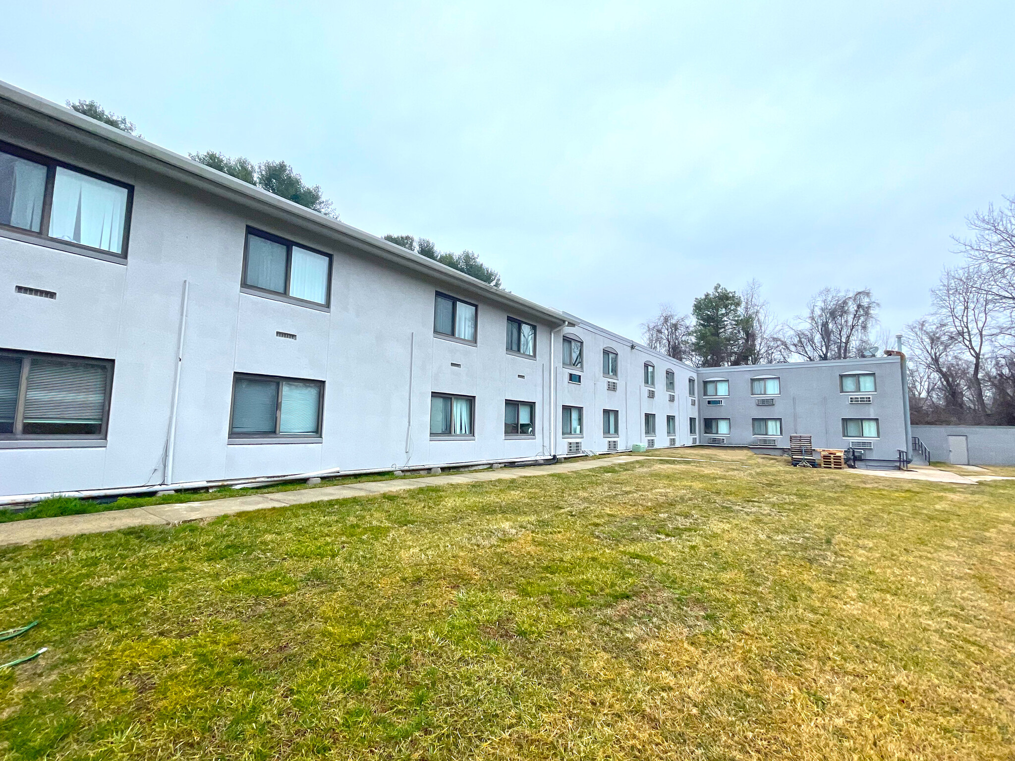 2601 Bel Pre Rd, Silver Spring, MD à vendre Photo de l’immeuble– Image 1 sur 9