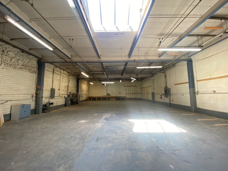 245 Green St, Brooklyn, NY à louer - Photo de l’immeuble – Image 3 sur 8