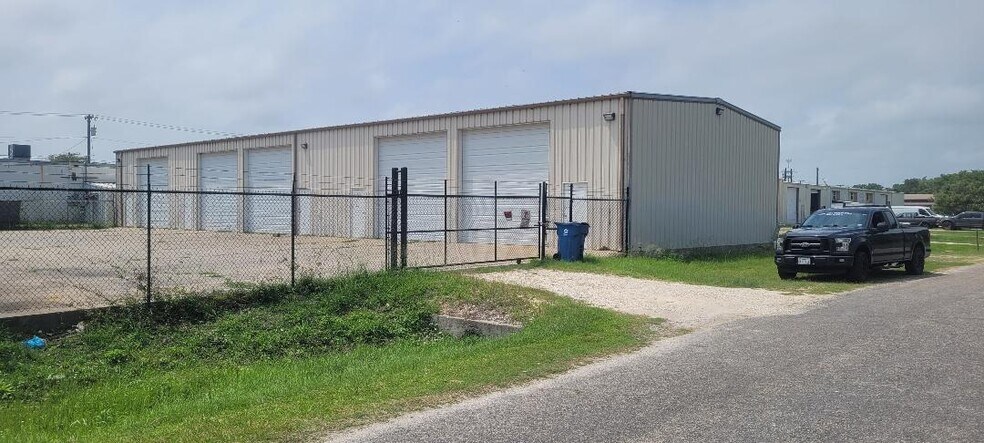 217 S 7th St, Rockport, TX à vendre - Photo principale – Image 2 sur 11