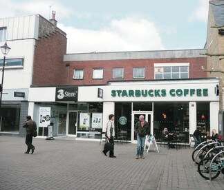 Plus de détails pour 66-68 High St, Staines - Local commercial à louer