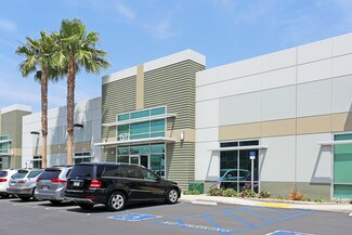 Plus de détails pour 1572 Kimberly Ave, Fullerton, CA - Industriel/Logistique à louer