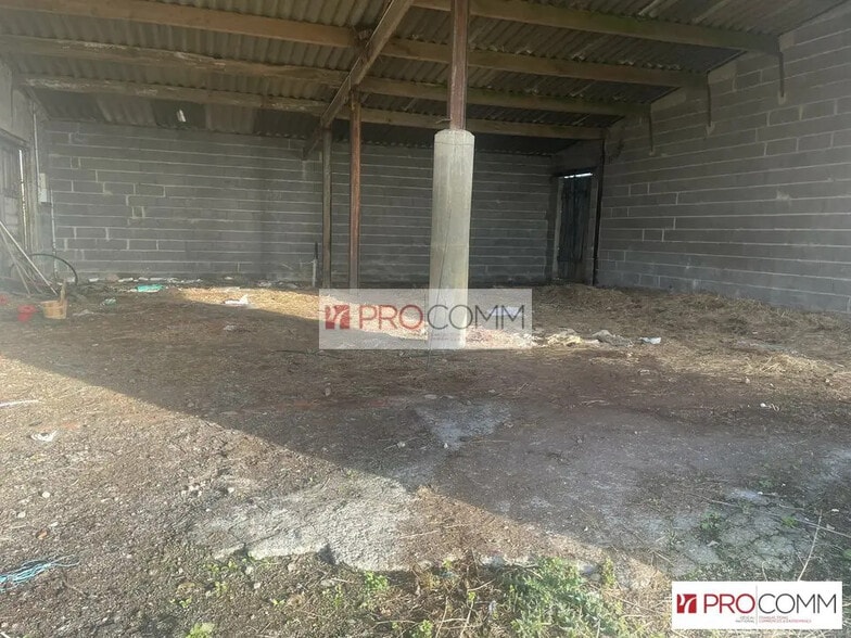 Local d'activités dans Illiers-Combray à vendre - Photo de l’immeuble – Image 2 sur 4