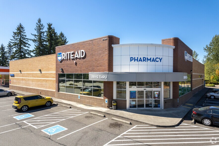 17615 140th Ave SE, Renton, WA à vendre - Photo de l’immeuble – Image 2 sur 10