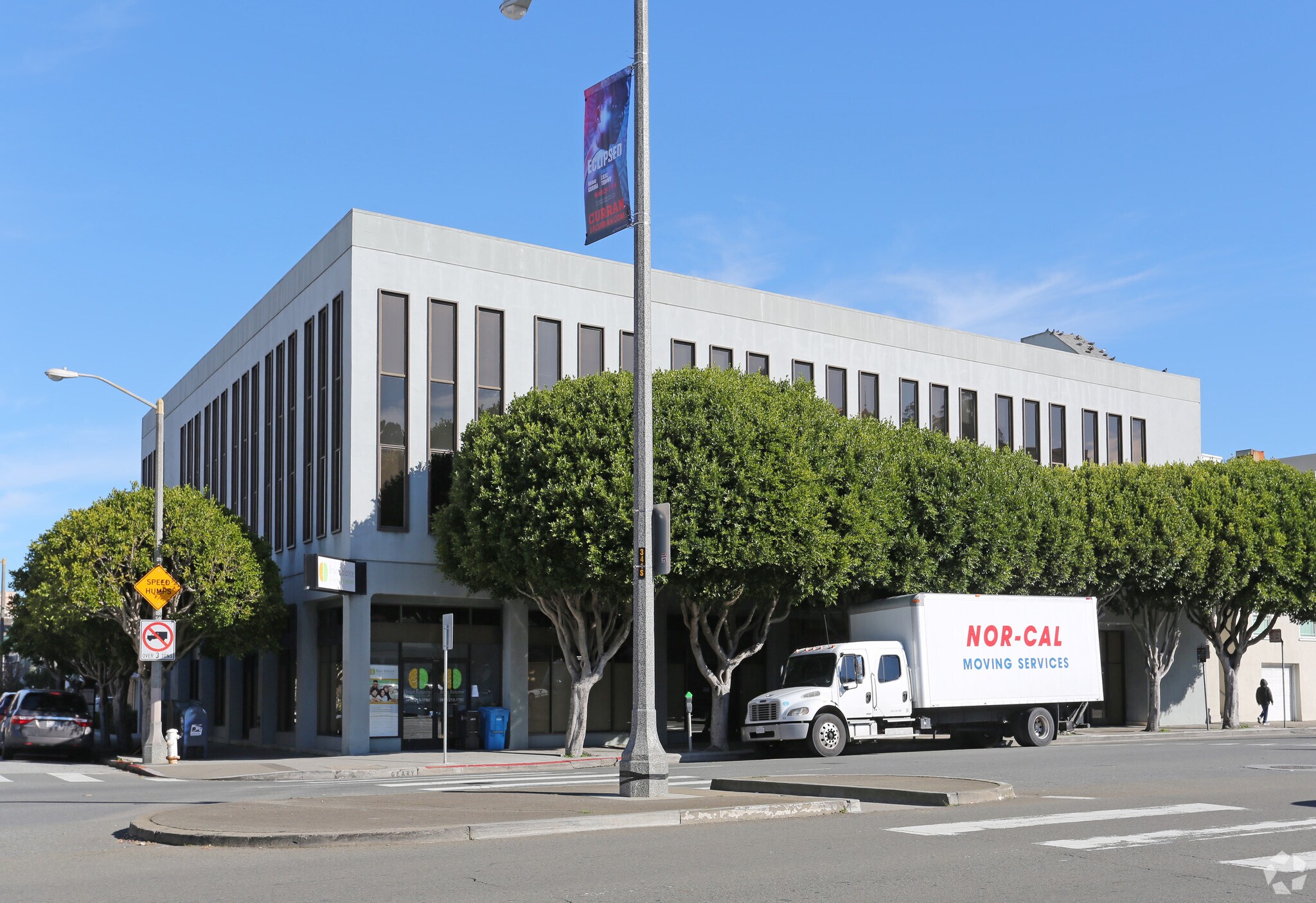 3360-3380 Geary Blvd, San Francisco, CA à louer Photo de l’immeuble– Image 1 sur 4