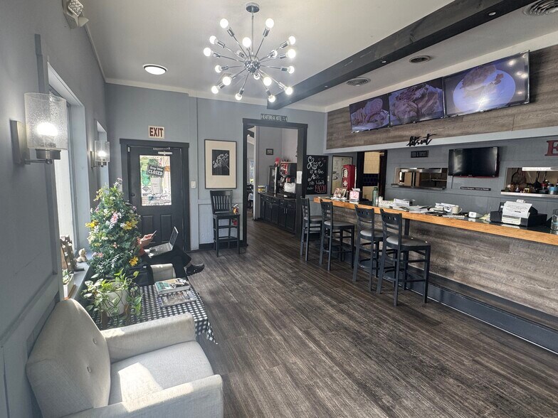 4017 NE Canton Rd, Marietta, GA à vendre - Photo de l’immeuble – Image 3 sur 11