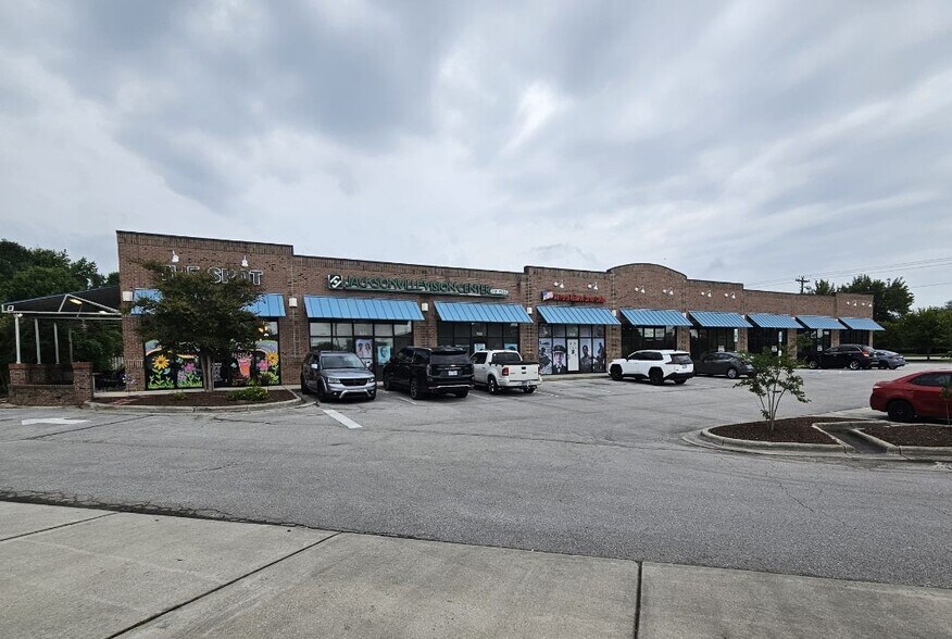 409 Western Blvd, Jacksonville, NC à louer - Photo de l’immeuble – Image 2 sur 3