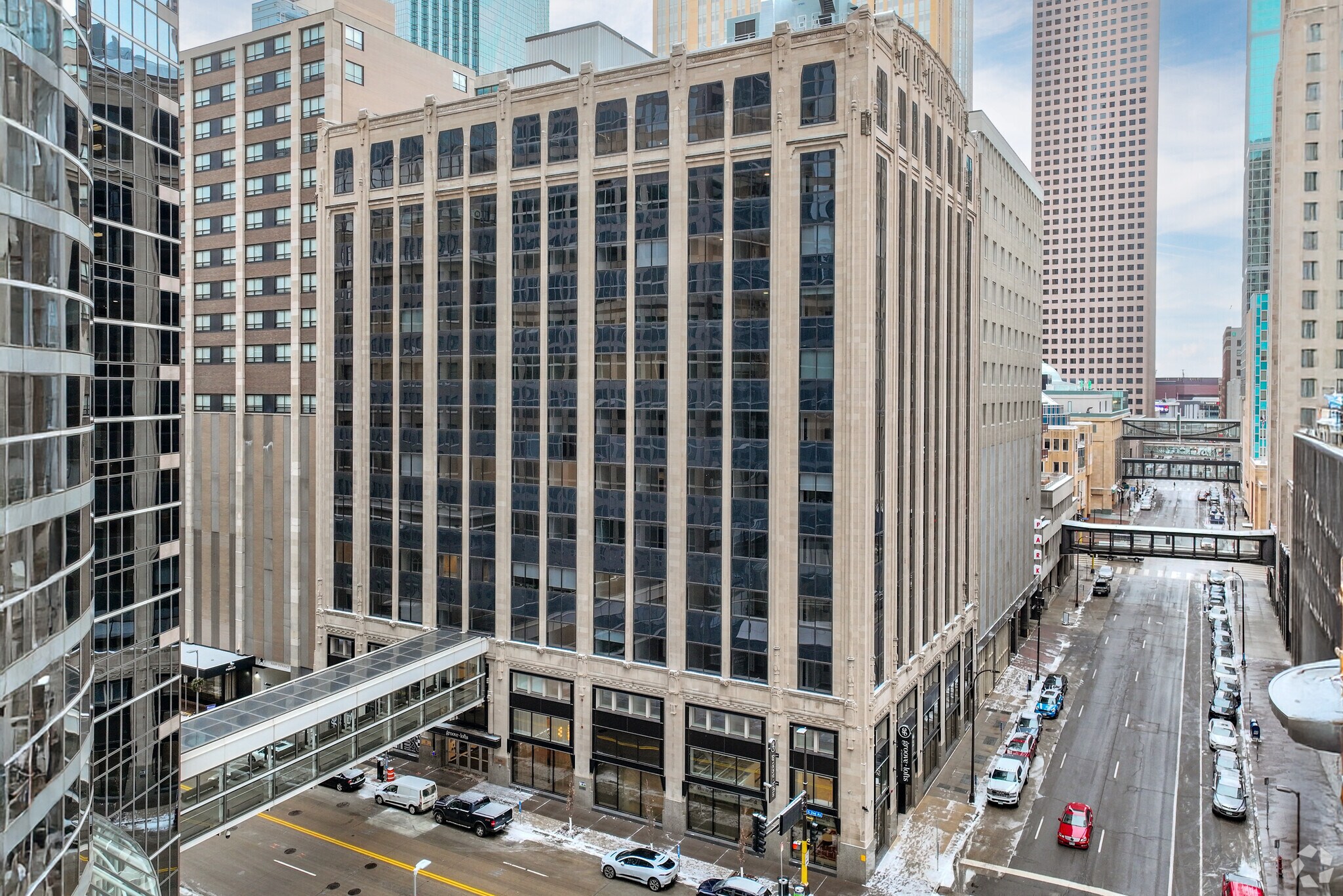 608 2nd Ave S, Minneapolis, MN à louer Photo principale– Image 1 sur 50