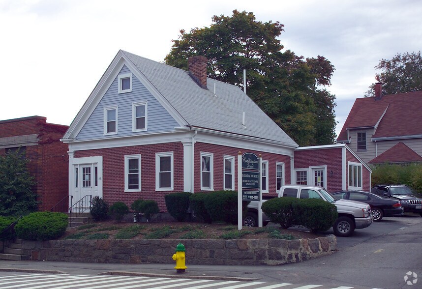57 Coddington St, Quincy, MA à louer - Photo principale – Image 1 sur 3
