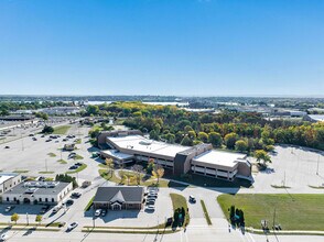 700 Pilgrim Way, Green Bay, WI - VUE AÉRIENNE  vue de carte - Image1