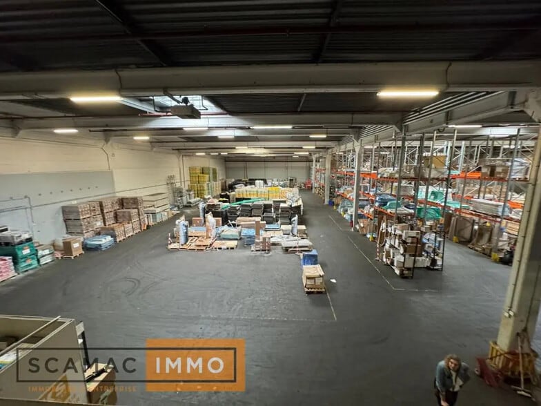 Industriel/Logistique dans Villejust à louer - Photo de l’immeuble – Image 1 sur 9