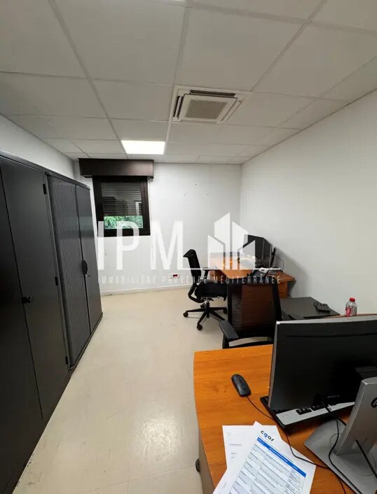 Bureau dans Marseille à vendre Photo de l’immeuble– Image 1 sur 9