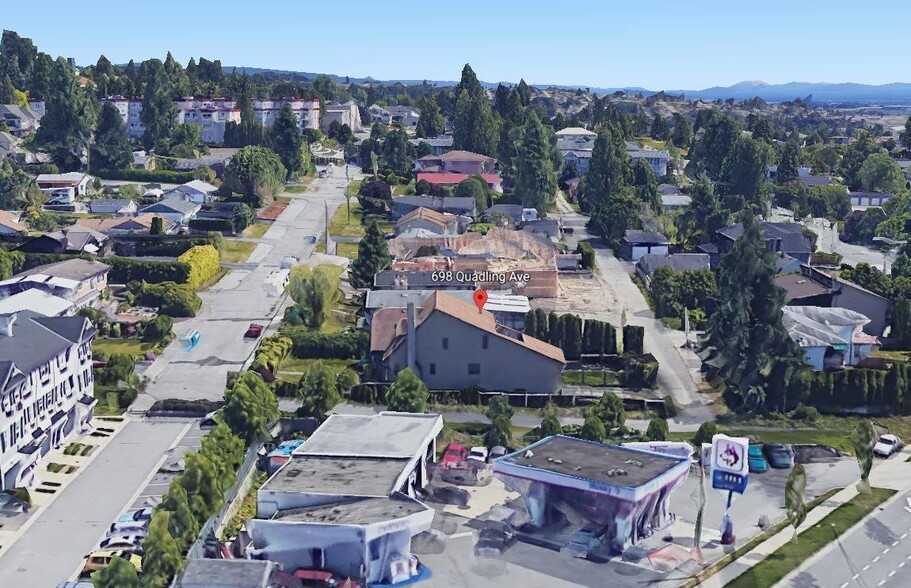 698 Quadling Ave, Coquitlam, BC à vendre - Photo de l’immeuble – Image 3 sur 14
