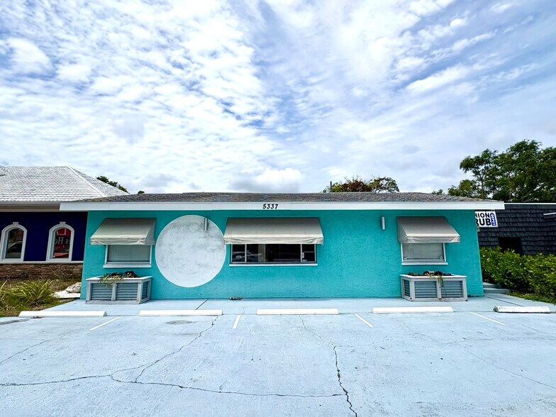 5337 Central Ave, Saint Petersburg, FL à louer - Photo de l’immeuble – Image 2 sur 15