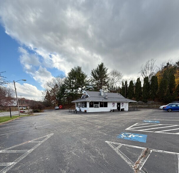 2569 Brandt School Rd, Wexford, PA à vendre - Photo de l’immeuble – Image 3 sur 3