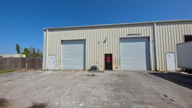 9161 131st Pl N, Largo, FL à louer Photo intérieure– Image 2 sur 10