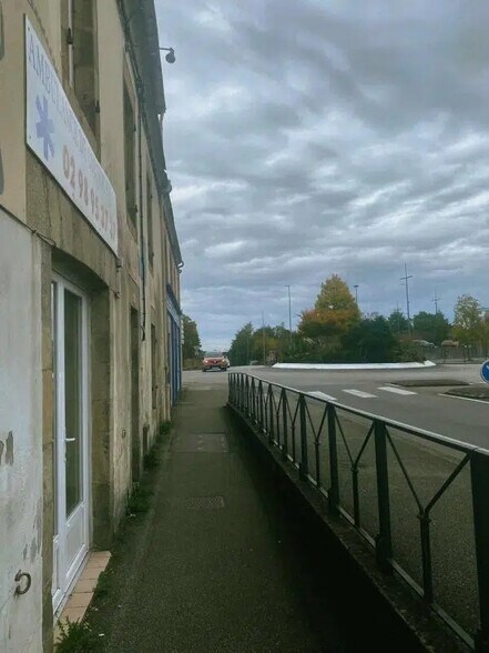 Local commercial dans Quimper à louer - Photo de l’immeuble – Image 2 sur 2