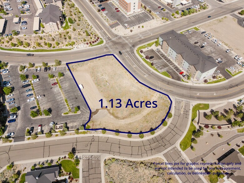 2215 Ruby Vista Dr, Elko, NV à vendre - Photo de l’immeuble – Image 3 sur 21