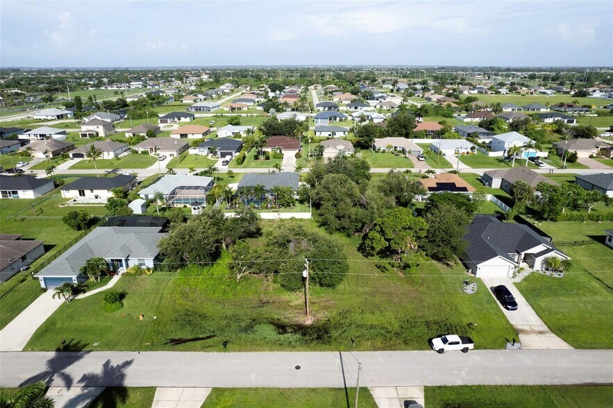 1502 SW 19th Pl, Cape Coral, FL à vendre - Aérien – Image 2 sur 14