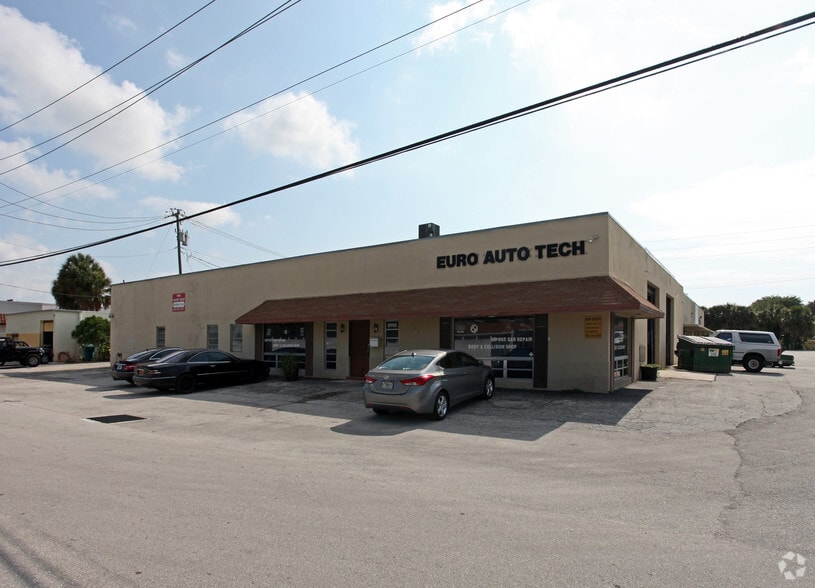 810 NW 1st Ave, Boca Raton, FL à louer - Photo principale – Image 1 sur 10