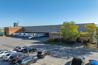 Plus de détails pour 12200 Corporate Dr, Parma, OH - Industriel/Logistique à vendre