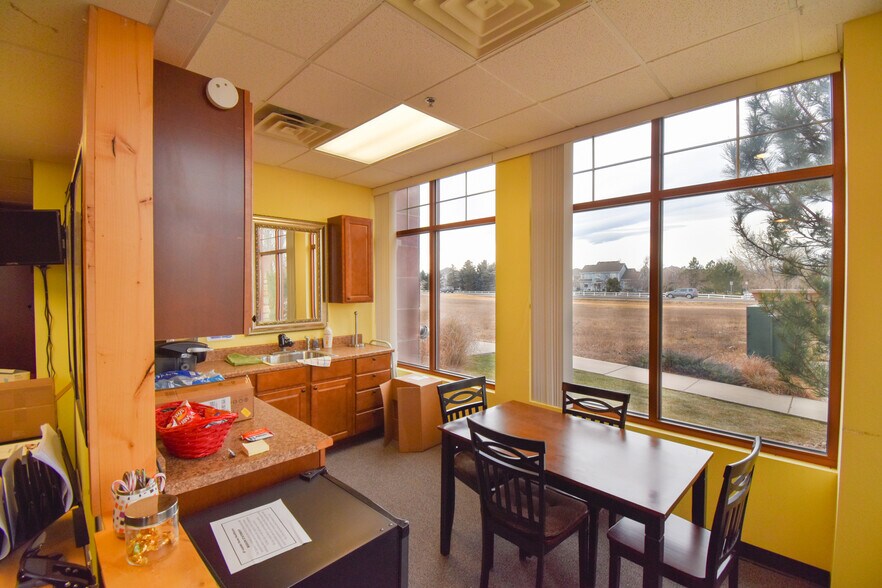 8010 S County Rd 5, Windsor, CO à louer - Photo de l’immeuble – Image 3 sur 10