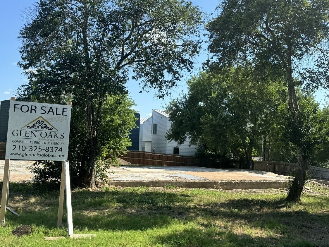 View Photo