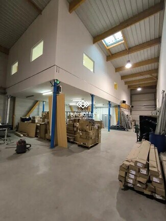 Plus de détails pour Industriel/Logistique à louer