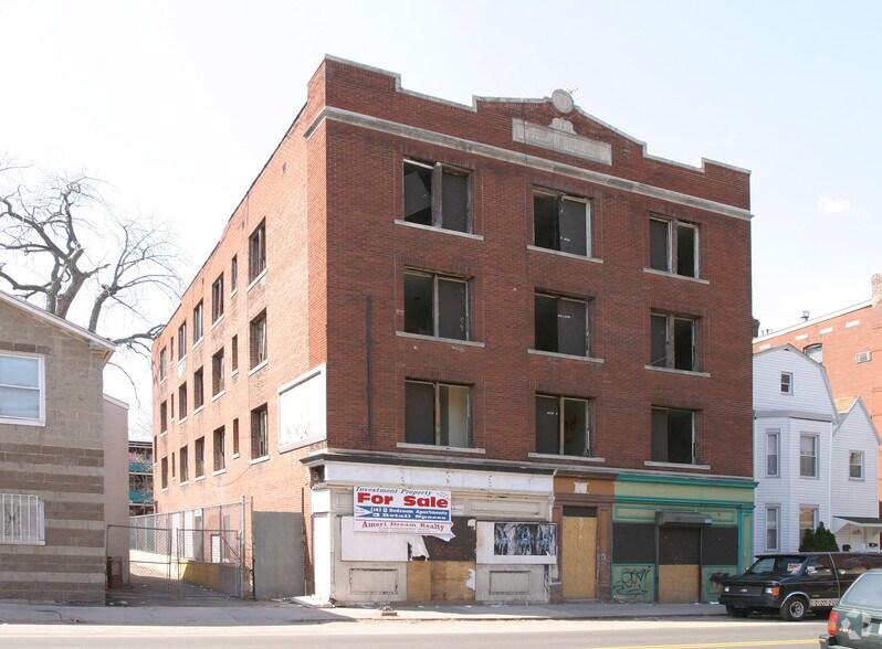 881 Broad St, Hartford, CT à louer - Photo de l’immeuble – Image 2 sur 11