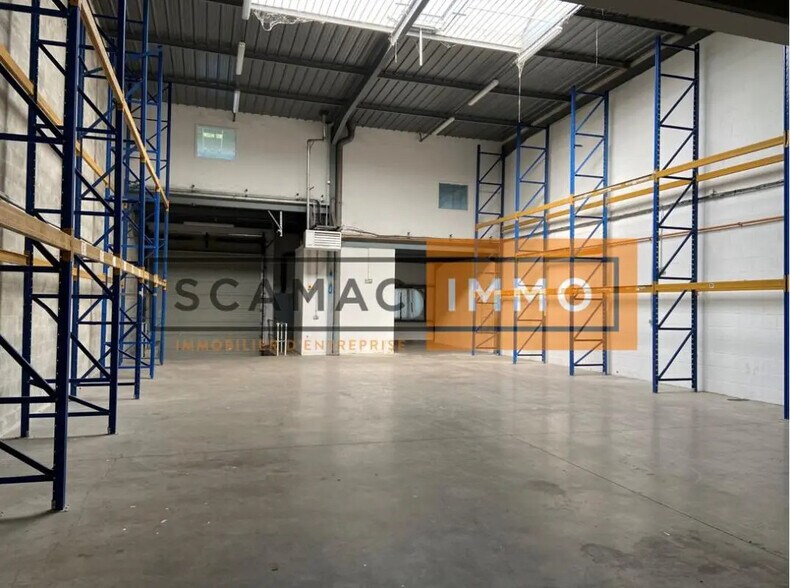 Industriel/Logistique dans Le Thillay à louer - Photo intérieure – Image 3 sur 6