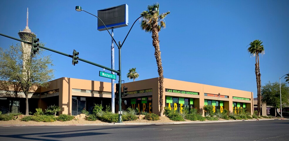 1501-1549 W Oakey Blvd, Las Vegas, NV à louer - Photo de l’immeuble – Image 3 sur 5