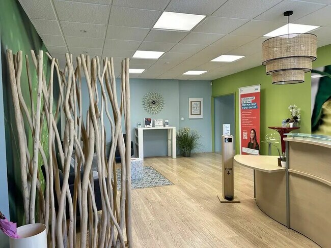 Plus de détails pour Bureau à louer