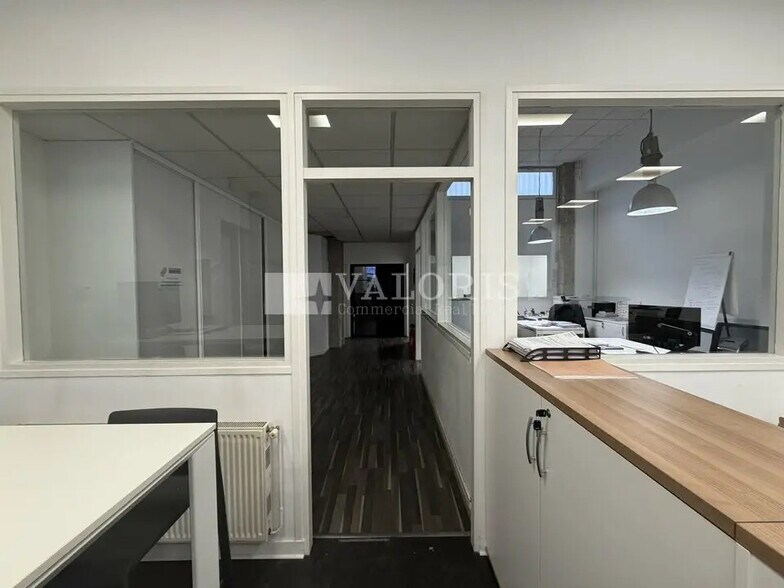 Local commercial dans Lyon à louer - Photo intérieure – Image 2 sur 8