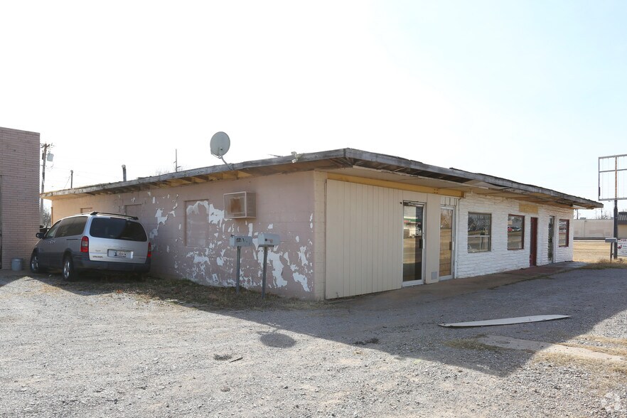 504 SW Lee Blvd, Lawton, OK à vendre - Photo de l’immeuble – Image 2 sur 6
