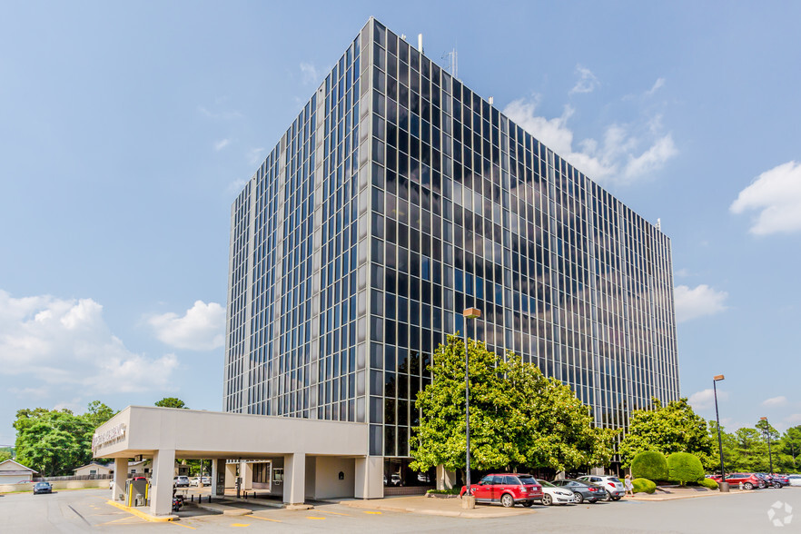 1501 N University Ave, Little Rock, AR à louer - Photo de l’immeuble – Image 1 sur 7
