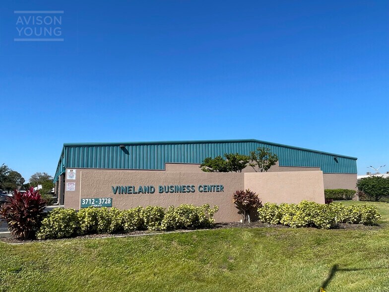 3712-3728 Vineland Rd, Orlando, FL à louer - Photo de l’immeuble – Image 1 sur 11