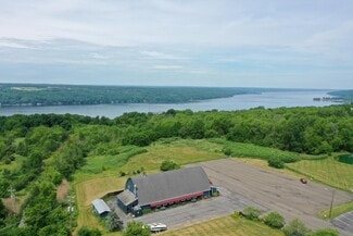 Plus de détails pour 1636 E Shore Dr, Ithaca, NY - Spécialisé à vendre