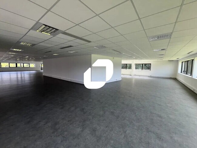 Plus de détails pour Bureau à louer