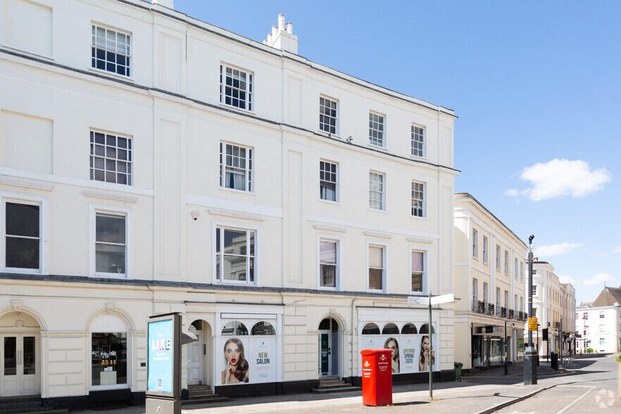 20-21 Clarence St, Cheltenham à vendre - Photo de l’immeuble – Image 2 sur 2