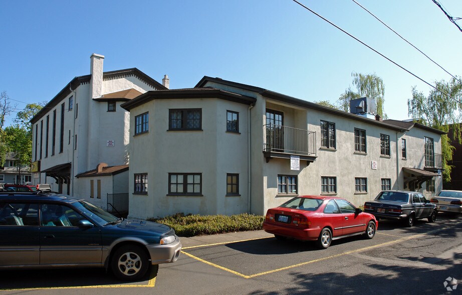 492 E 13th Ave, Eugene, OR à vendre - Photo de l’immeuble – Image 2 sur 13