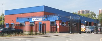 Plus de détails pour 126 Whitehall Rd, Leeds - Industriel/Logistique à louer