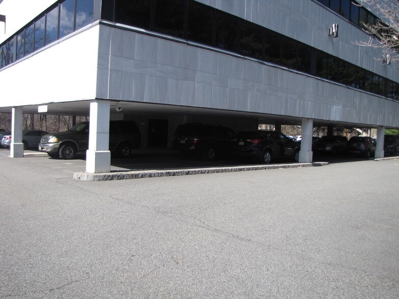 275 Paterson Ave, Little Falls, NJ à louer - Photo de l’immeuble – Image 3 sur 23
