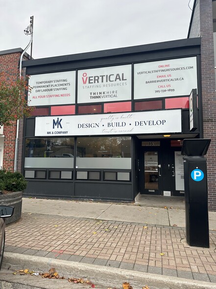 13-15 Collier St, Barrie, ON à vendre - Photo de l’immeuble – Image 3 sur 14