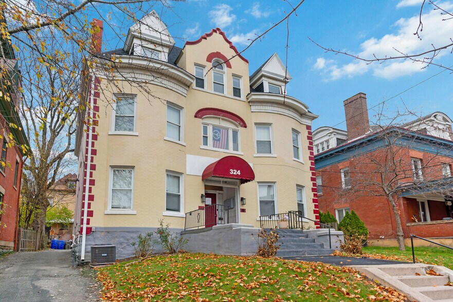 324 S Negley Ave, Pittsburgh, PA à vendre - Photo de l’immeuble – Image 2 sur 4