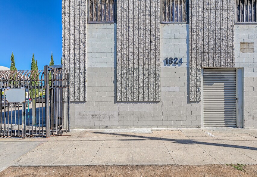 1824 Magnolia Ave, Los Angeles, CA à louer - Photo de l’immeuble – Image 3 sur 6