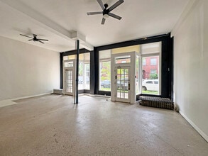 2443 S Nicollet Ave, Minneapolis, MN à louer Photo intérieure– Image 1 sur 3