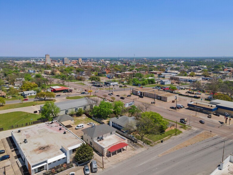 521 N 18th St, Waco, TX à vendre - Photo de l’immeuble – Image 2 sur 28