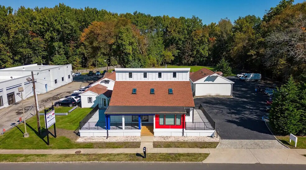 1221 Bloomfield Ave, Fairfield, NJ à louer - Photo de l’immeuble – Image 1 sur 4