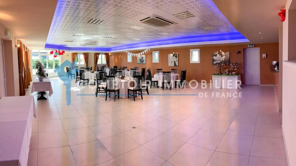 Local d'activités dans Istres à vendre - Photo de l’immeuble – Image 3 sur 5